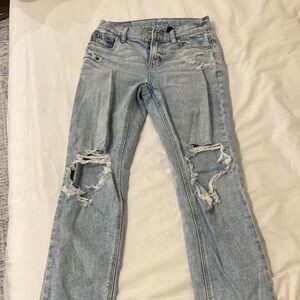 American Eagle Distressed Light Blue Women's Jeans